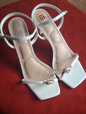 TOP Moda White Ankle Strap Heeled Sandals with Gold Accent